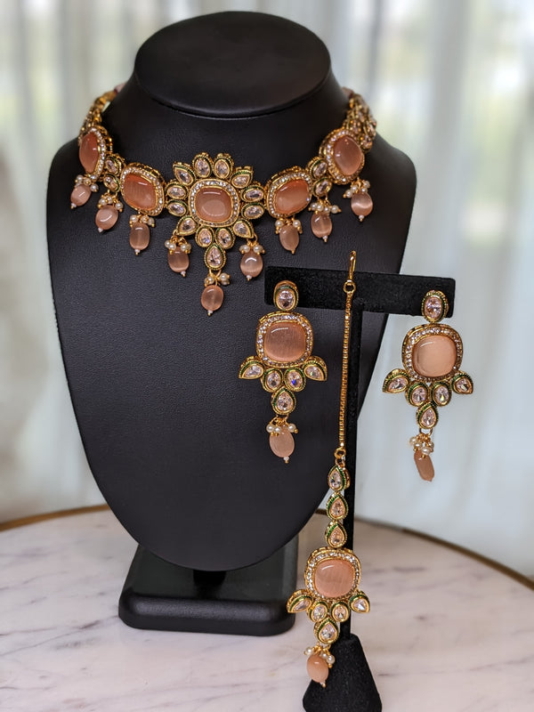 Kundan Choker Set